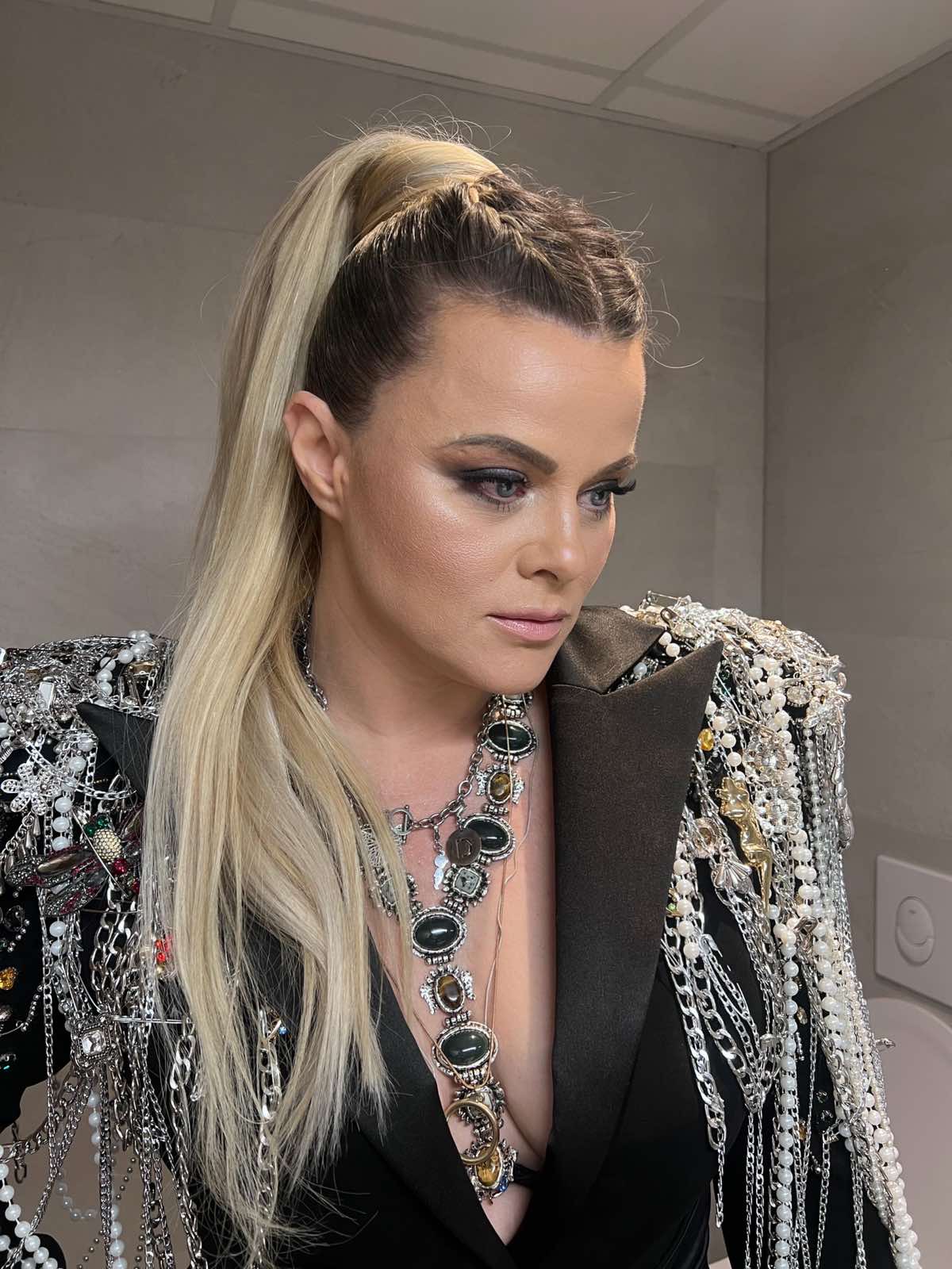 Dani Dimitrovska in an embellished stage jacket
